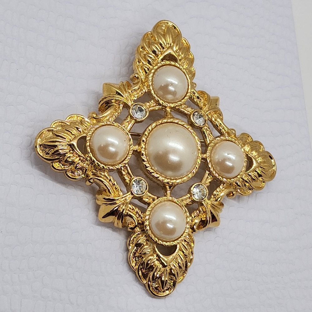 Kenneth Jay Lane for Avon Gold & Faux Pearl Brooch